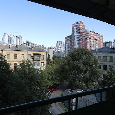 Квартира по улице Большая Васильковская, 129 Киев Экстерьер фото